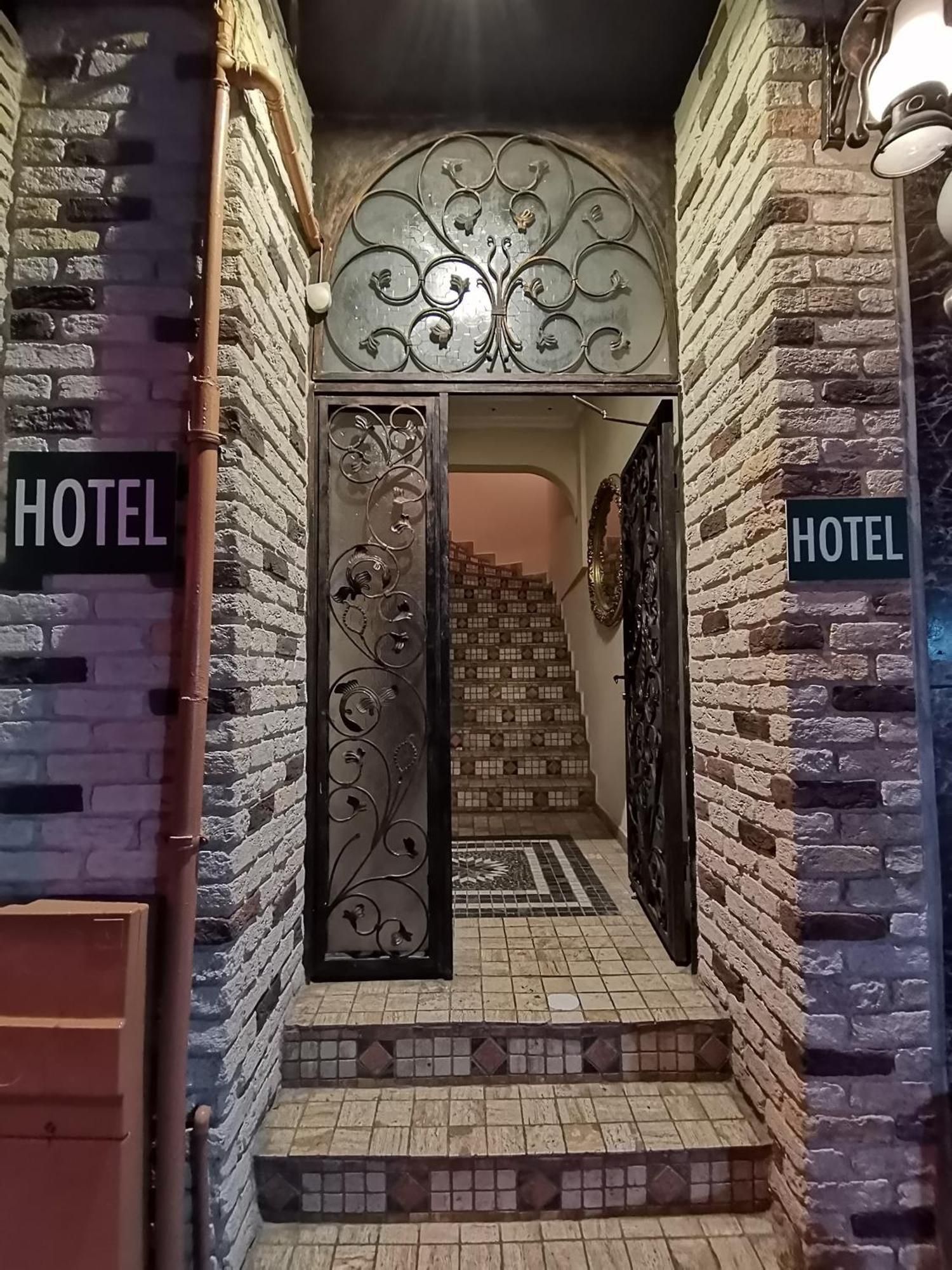 Taksim Sato Hotel Истанбул Екстериор снимка