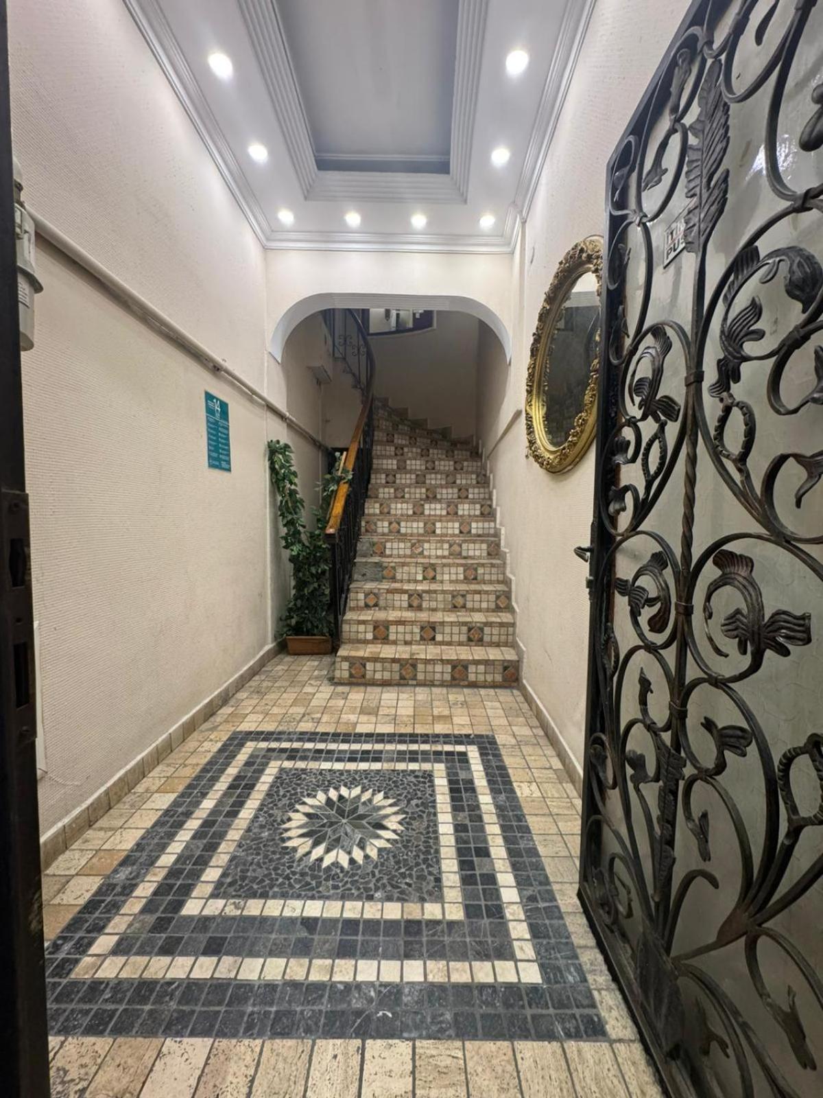 Taksim Sato Hotel Истанбул Екстериор снимка